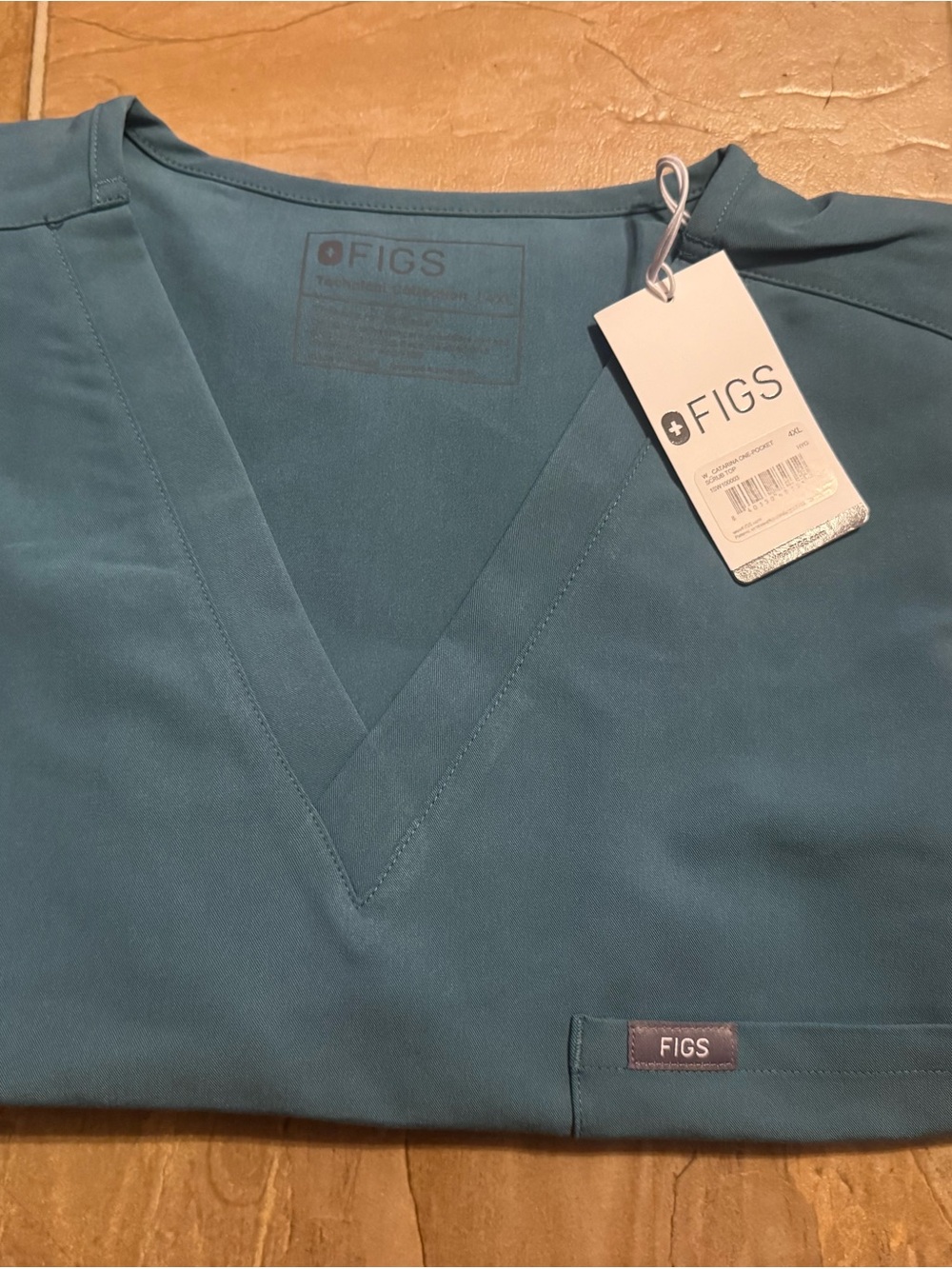 Figs Women's Catarina One-Pocket Scrub Top in Teal